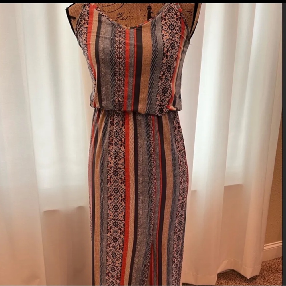 Derek Heart Dress With Slit